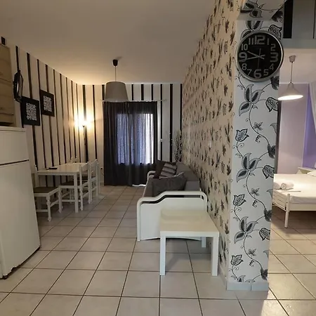 Ξενοδοχείο με διαμερίσματα Potamaki & 4*
