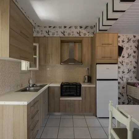 Potamaki & 4* Stoupa