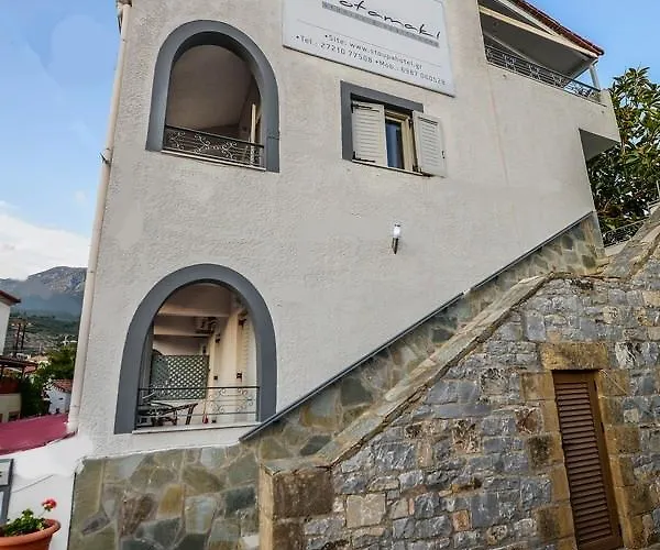 Potamaki & Lejlighedshotel Stoúpa